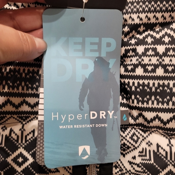 NWT Lands' End Fair Isle Snowflakes Puffer Vest - M - Picture 8 of 12